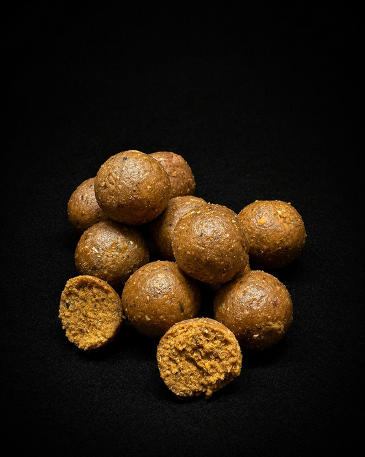 Bloody Garlic Boilies 24mm